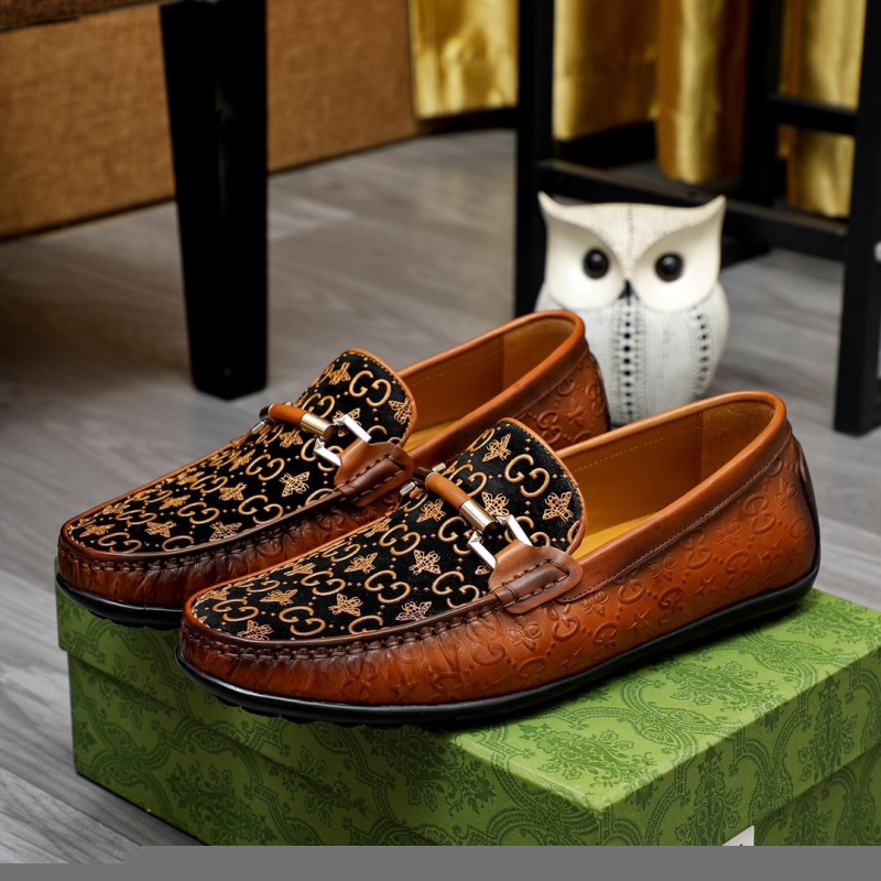 G*u*i leather shoes